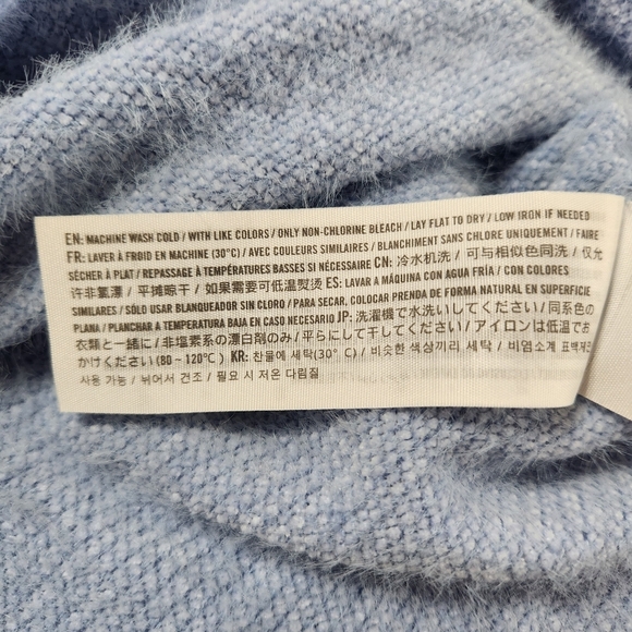 Hollister California Sweater Womens Small Cropped Baby Blue Fuzzy Soft Henley - Picture 11 of 13